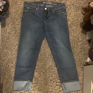 Gap cuffed capris